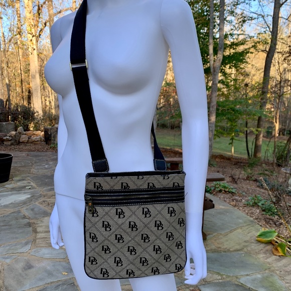 Dooney & Bourke Quilt Crossbody Shoulder Bag - Picture 1 of 16